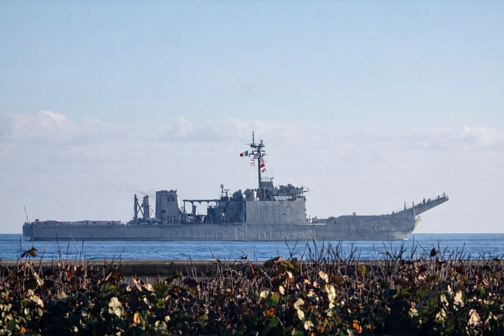 Barco mexicano llegando a La Habana