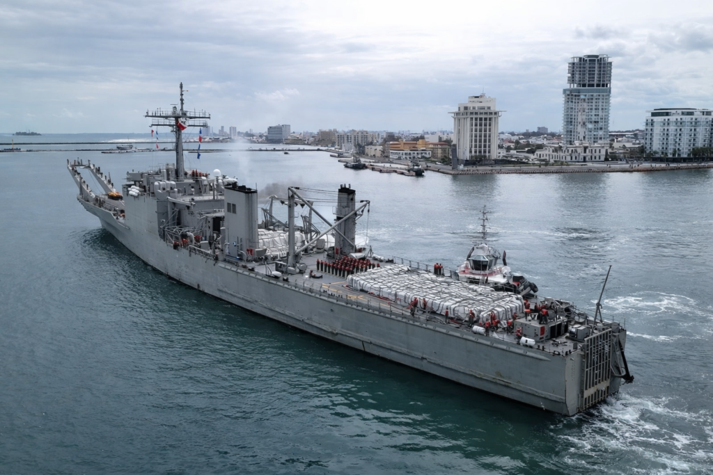 Nuevo cargamento de ayuda humanitaria a Cuba