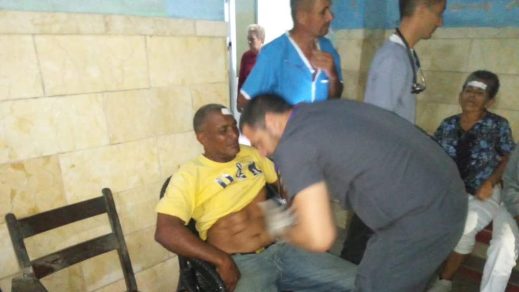 Lesionados en hospital Armando Enrique después del accidente