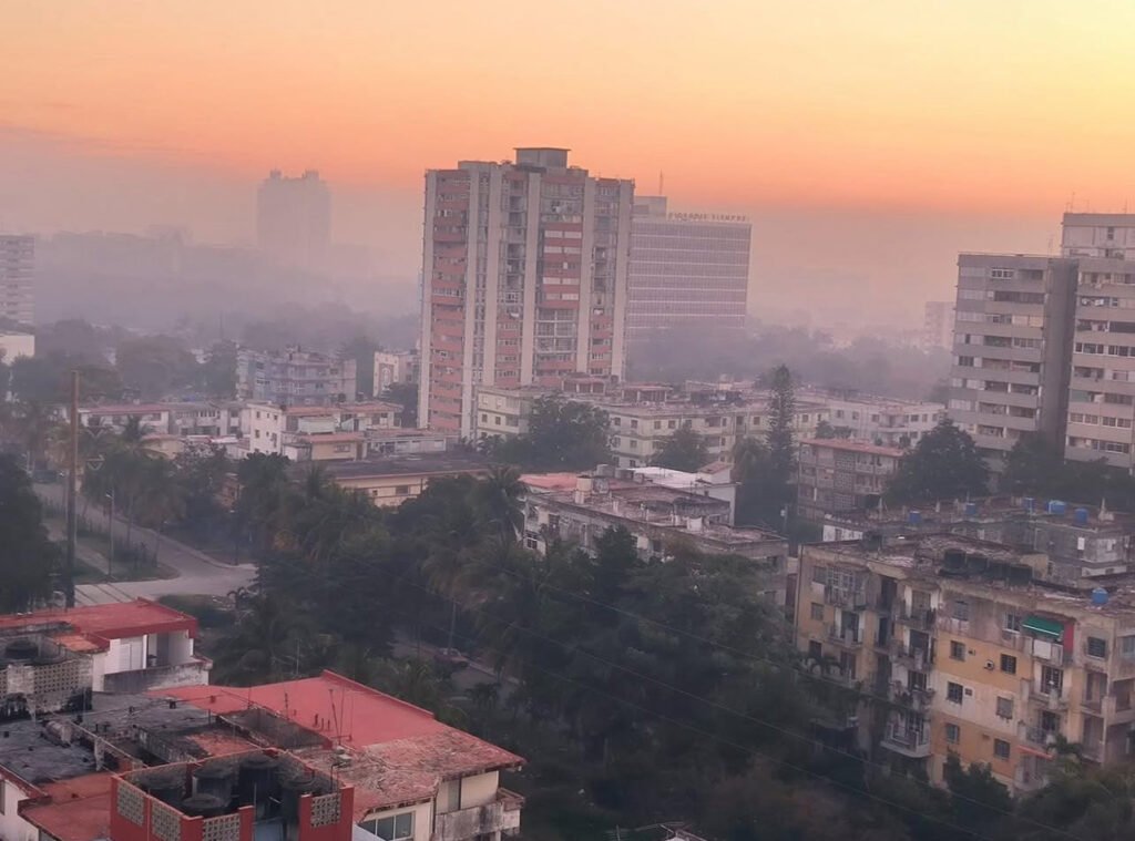 Humo en La Habana poer quema de basura