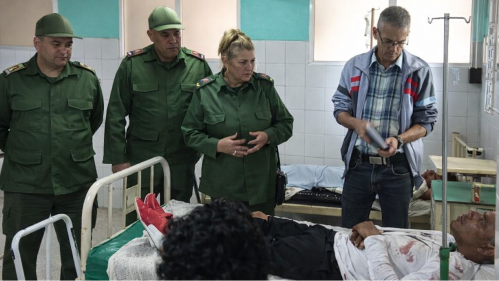 Autoridades cubanas visitan a los heridos